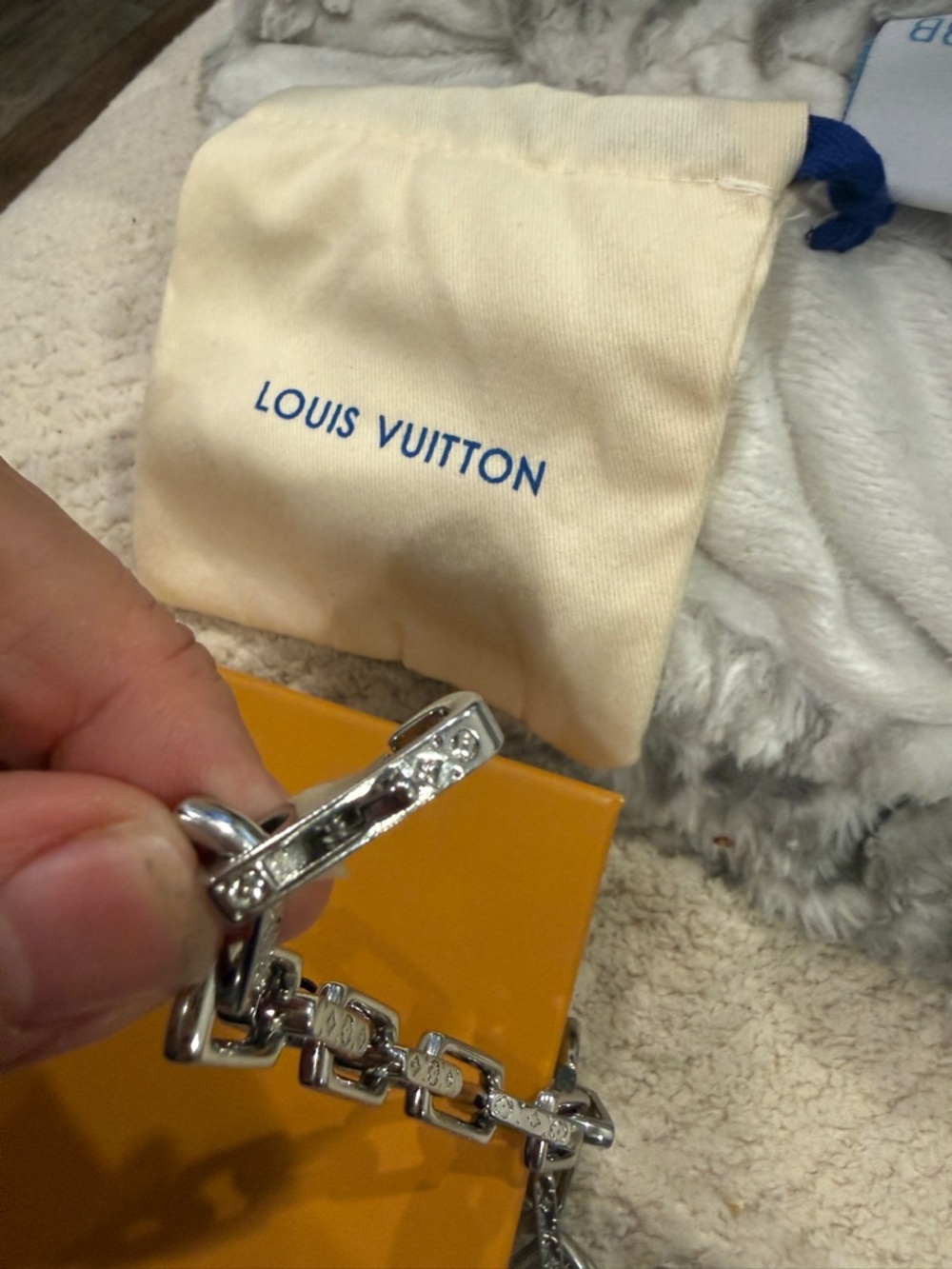 Louis Vuitton Silver-Tone Signature Link Bracelet - Picture 4 of 6